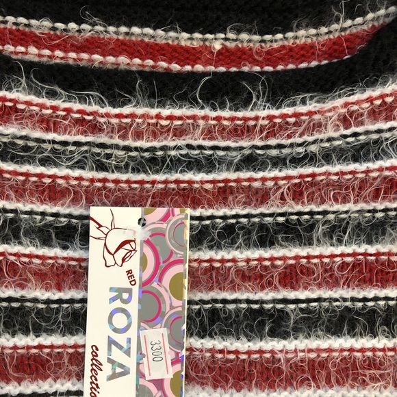 Incredible Black with burgundy and white Women’s sweater Red Rosa Brand. - Picture 5 of 9